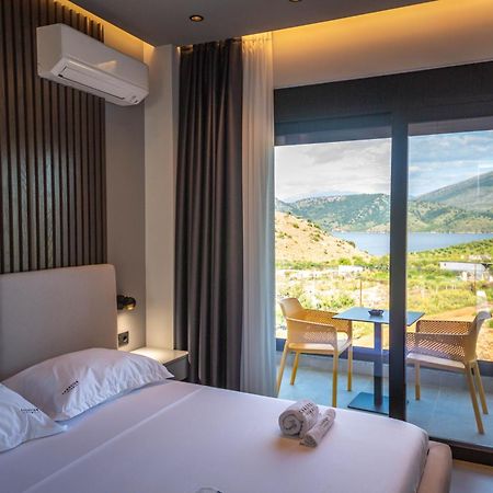 Lake View Rooms Ksamil Esterno foto