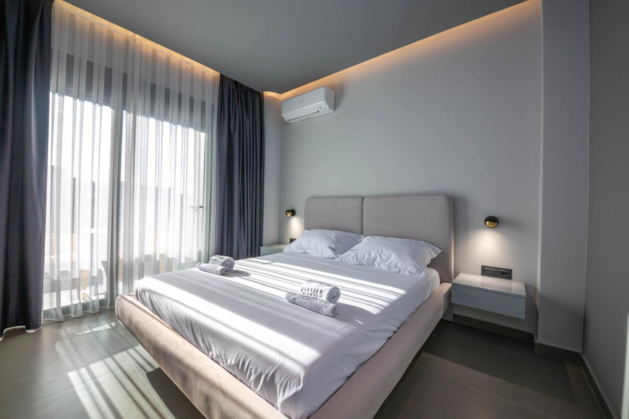 Lake View Rooms Ksamil Esterno foto