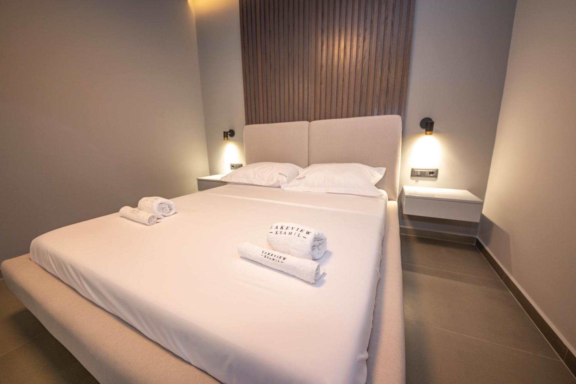 Lake View Rooms Ksamil Esterno foto