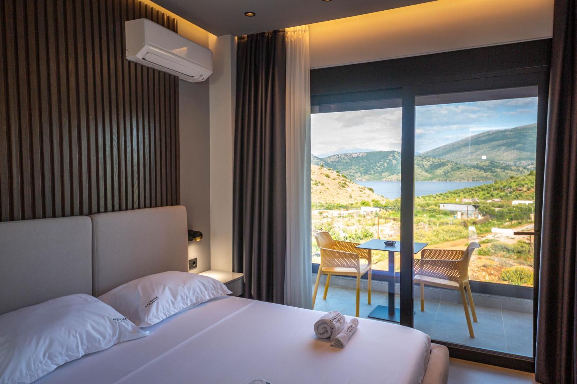 Lake View Rooms Ksamil Esterno foto