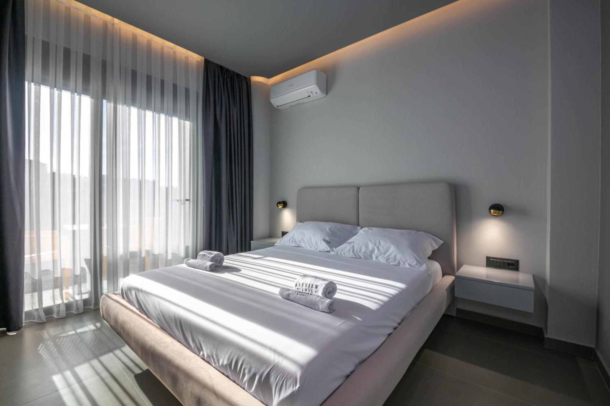 Lake View Rooms Ksamil Esterno foto