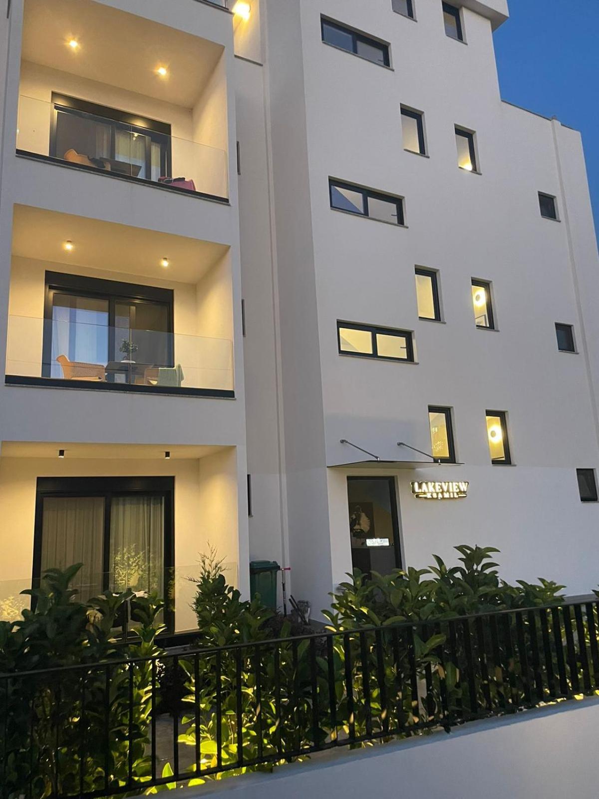 Lake View Rooms Ksamil Esterno foto