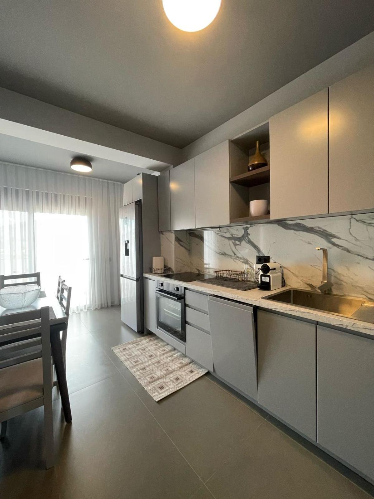 Lake View Rooms Ksamil Esterno foto